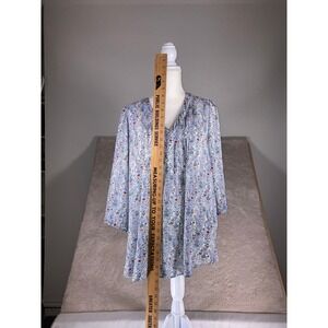 Rose + Olive Floral V-Neck Pleated Blouse Blue Pink 1X 3/4 Sleeve Top